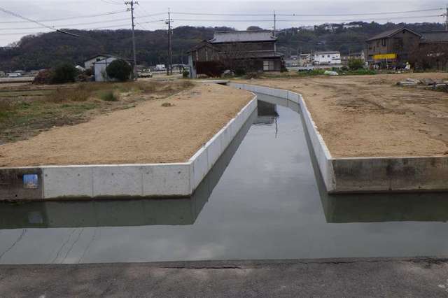 庄14号水路改修工事の画像